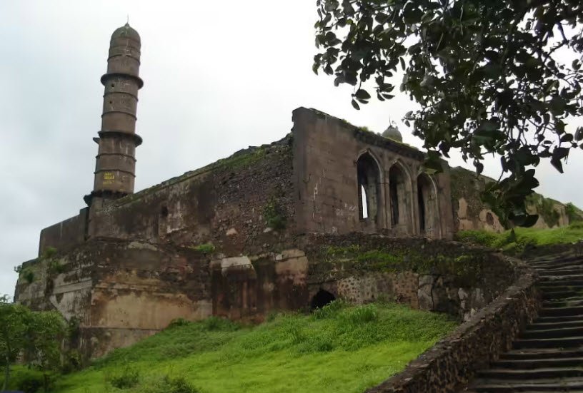 Asirgarh Fort, Madhya Pradesh, India